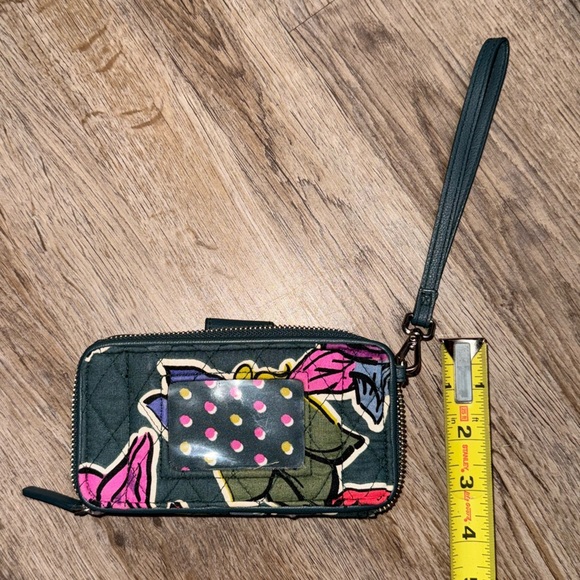 Vera Bradley • RFID Falling Flowers Wallet - Picture 5 of 7